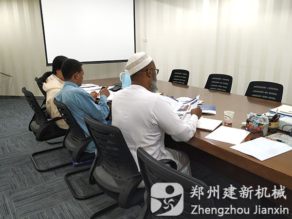 埃塞俄比亚客户到乐鱼官网-乐鱼(中国)一站式服务官网参观访问